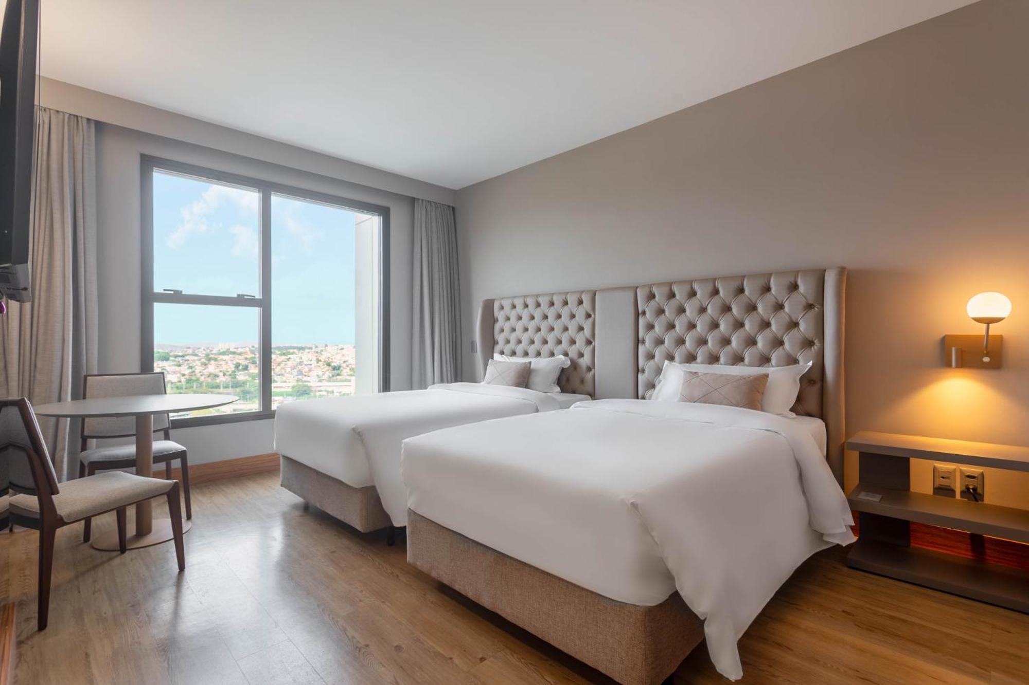 Ouro Minas Hotel Belo Horizonte, Dolce By Wyndham Exteriör bild Deluxe room