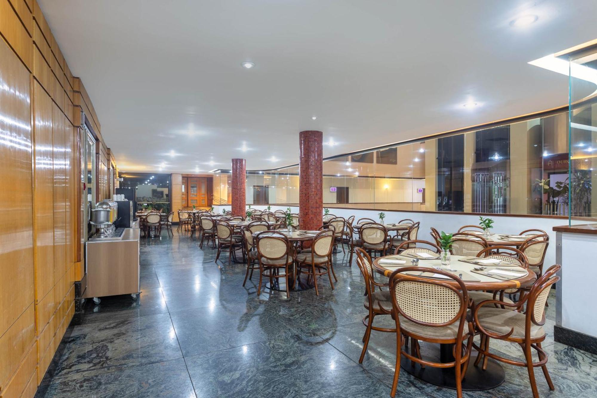 Ouro Minas Hotel Belo Horizonte, Dolce By Wyndham Exteriör bild The restaurant