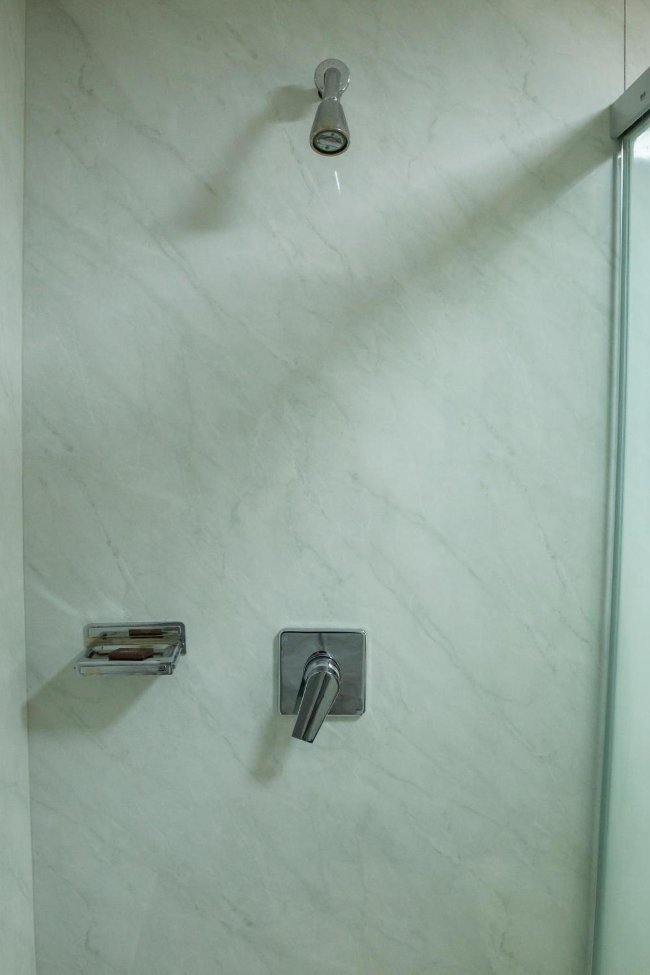 Ouro Minas Hotel Belo Horizonte, Dolce By Wyndham Exteriör bild Shower door
